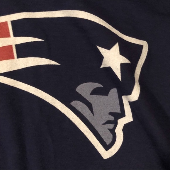 NWT New England Patriots long sleeve tee - Picture 3 of 7